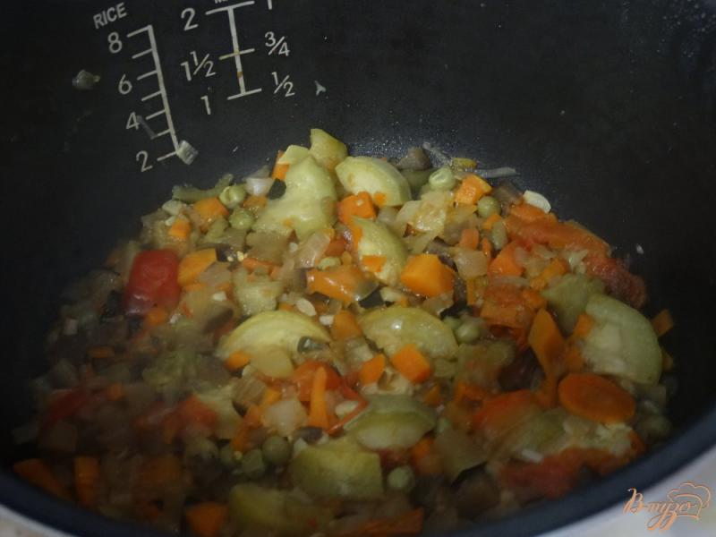 Фото приготовление рецепта: Рагу из замороженных овощей в мультиварке шаг №5