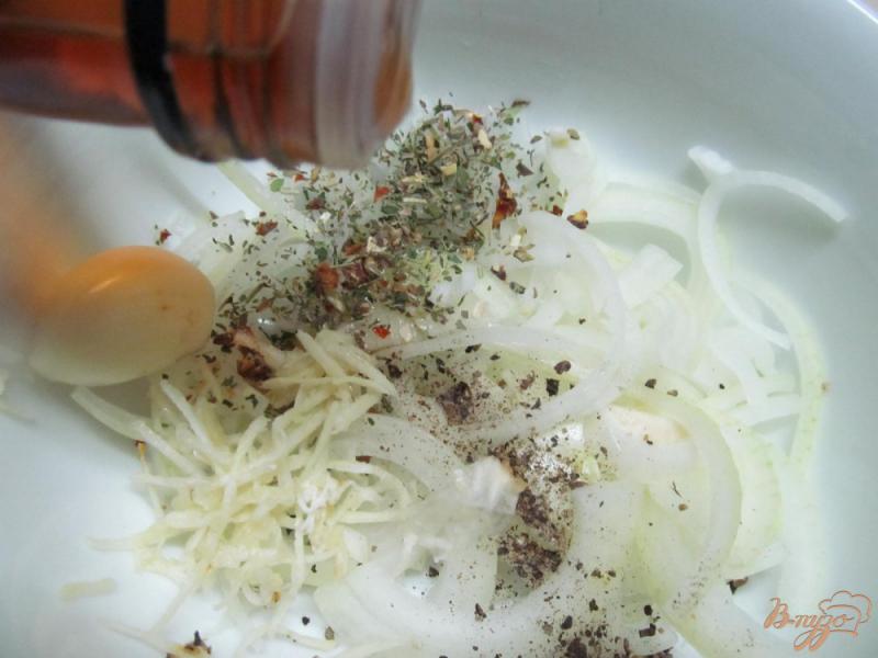 Фото приготовление рецепта: Запеканка из картофеля с фаршем и яйцом шаг №1