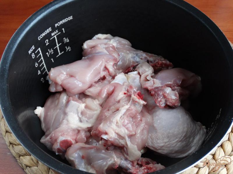 Фото приготовление рецепта: Имбирная курица в мультиварке шаг №2