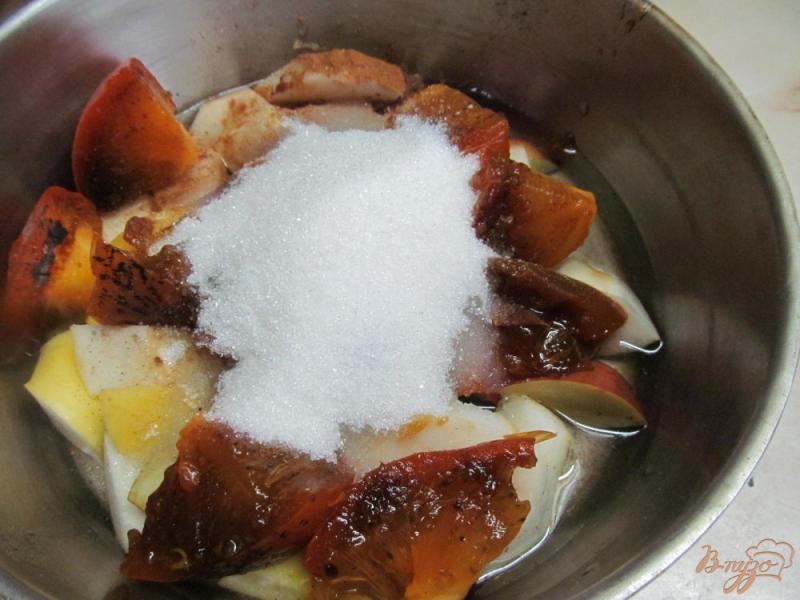 Фото приготовление рецепта: Пюре - варенье из яблок и хурмы шаг №3