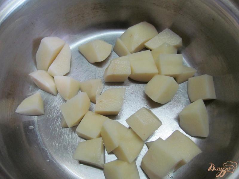 Фото приготовление рецепта: Легкий суп на бульоне из индейки шаг №2