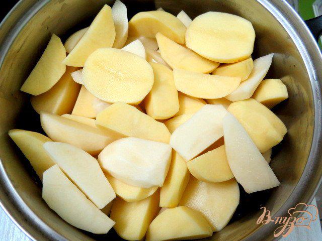 Фото приготовление рецепта: Картофель запеченный с паприкой шаг №1