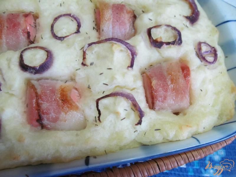 Фото приготовление рецепта: Картофельная запеканка с сосисками шаг №6