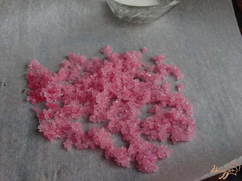 Фото приготовление рецепта: Цветной сахар для кондитерского декора шаг №4