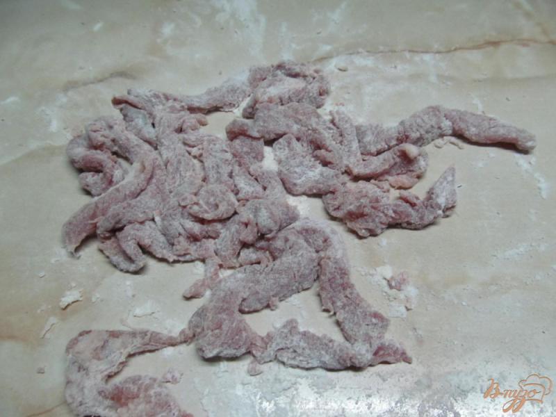 Фото приготовление рецепта: Свинина под остро медовым соусом шаг №2