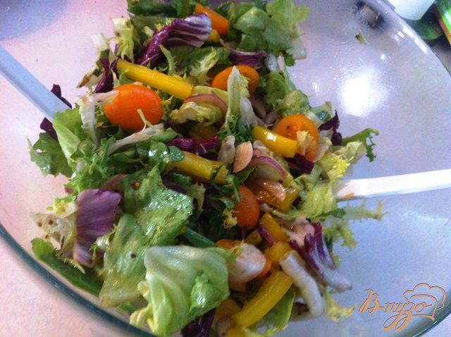 Фото приготовление рецепта: Салат овощной «Оранжевая осень» шаг №7