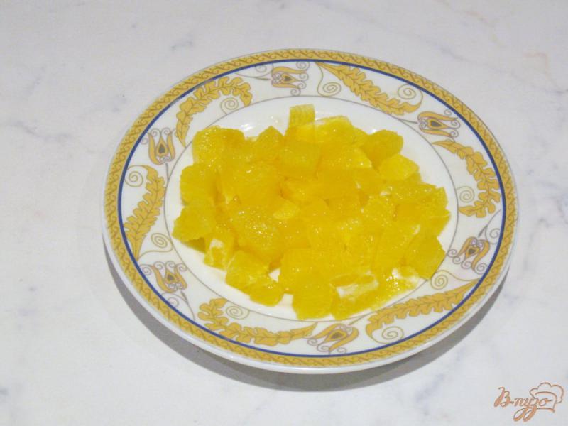 Фото приготовление рецепта: Салат из свеклы с апельсинами шаг №4