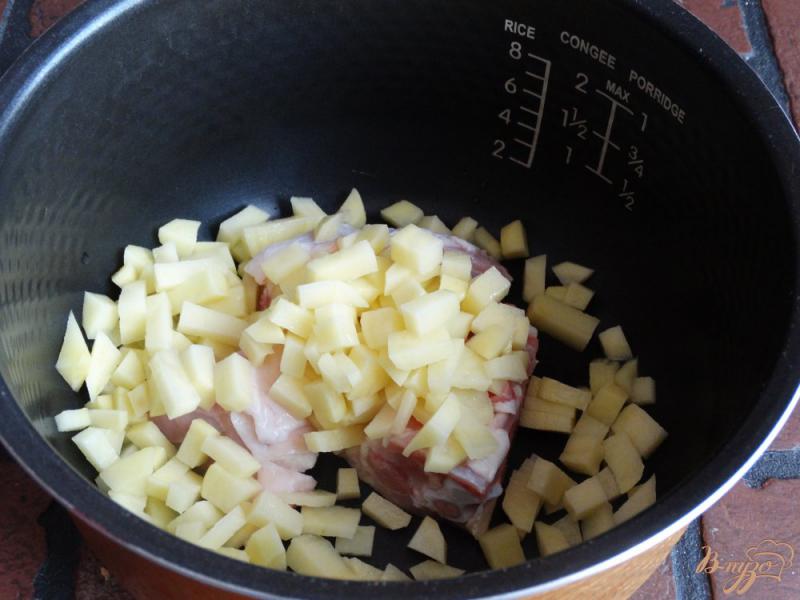 Фото приготовление рецепта: Перловый суп в мультиварке шаг №2