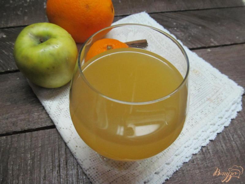 Фото приготовление рецепта: Ликер из апельсина и яблока шаг №8