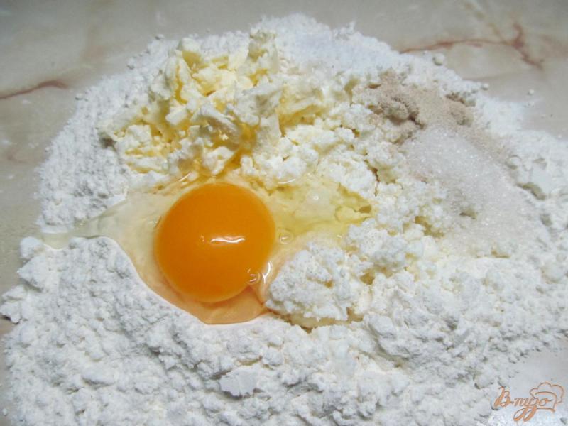 Фото приготовление рецепта: Хлеб на твороге с яйцом шаг №1