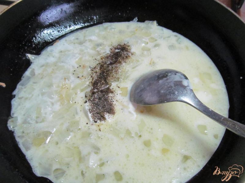 Фото приготовление рецепта: Спагетти с баклажаном и фаршем шаг №4