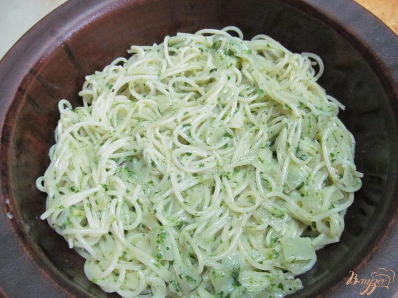 Фото приготовление рецепта: Спагетти с баклажаном и фаршем шаг №8
