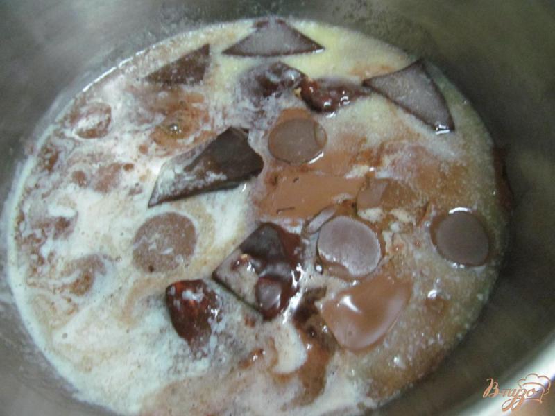 Фото приготовление рецепта: Шоколадные батончики с начинкой шаг №1