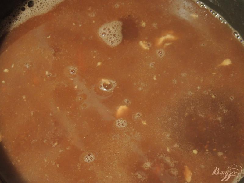 Фото приготовление рецепта: Суп с курицей и фасолью шаг №6