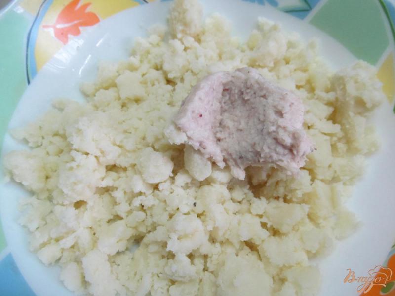 Фото приготовление рецепта: Картофельная запеканка с кабачком и мясом шаг №1