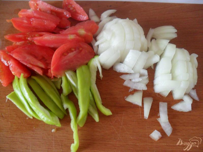 Фото приготовление рецепта: Мясо с овощами на сковороде шаг №1
