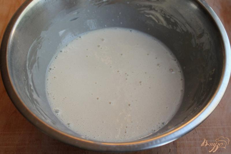 Фото приготовление рецепта: Плюшки с имбирем и сахаром шаг №3