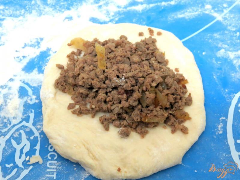 Фото приготовление рецепта: Пирожки из картофельного дрожжевого теста шаг №11