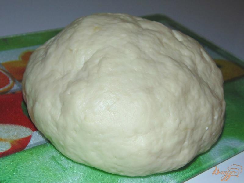 Фото приготовление рецепта: Дрожжевое тесто на домашнем йогурте шаг №6