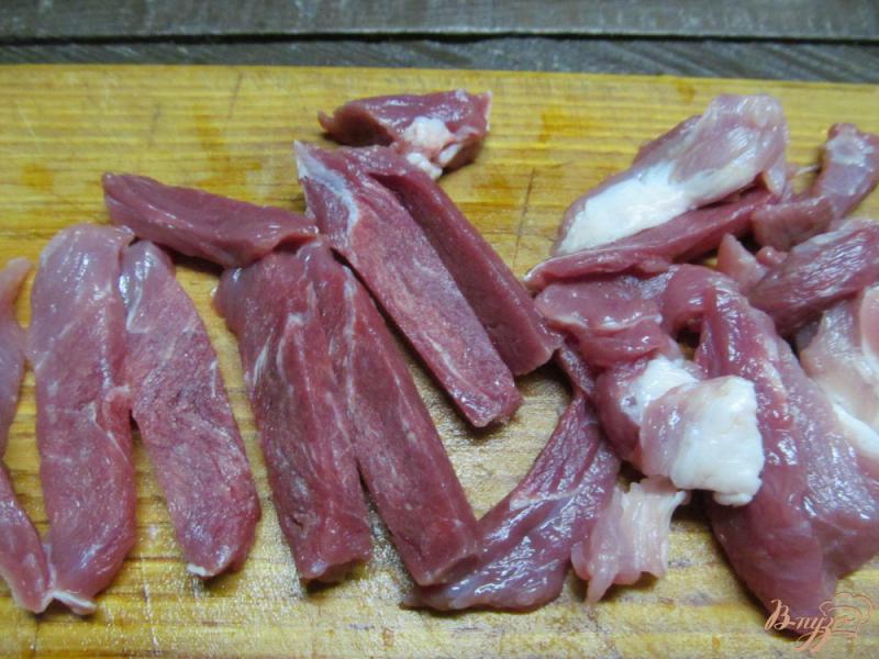 Фото приготовление рецепта: Жаренная свинина с баклажаном шаг №1