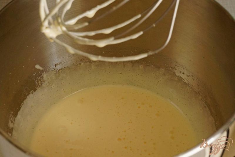 Фото приготовление рецепта: Сливочные кексы с чаем Матча шаг №3