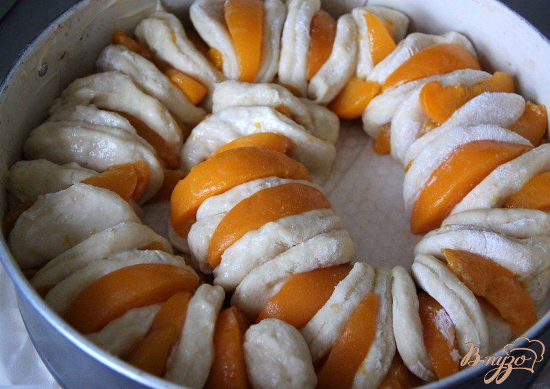 Фото приготовление рецепта: Пирог с персиками шаг №10