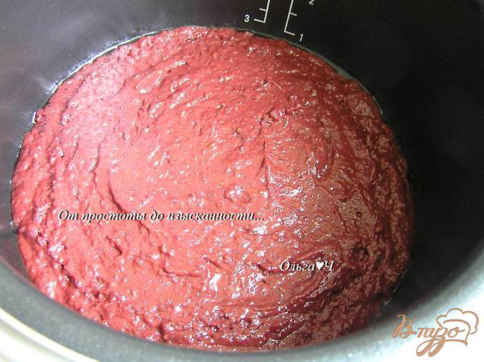 Фото приготовление рецепта: Свекольно-шоколадный торт с орехами и лимонной цедрой шаг №5
