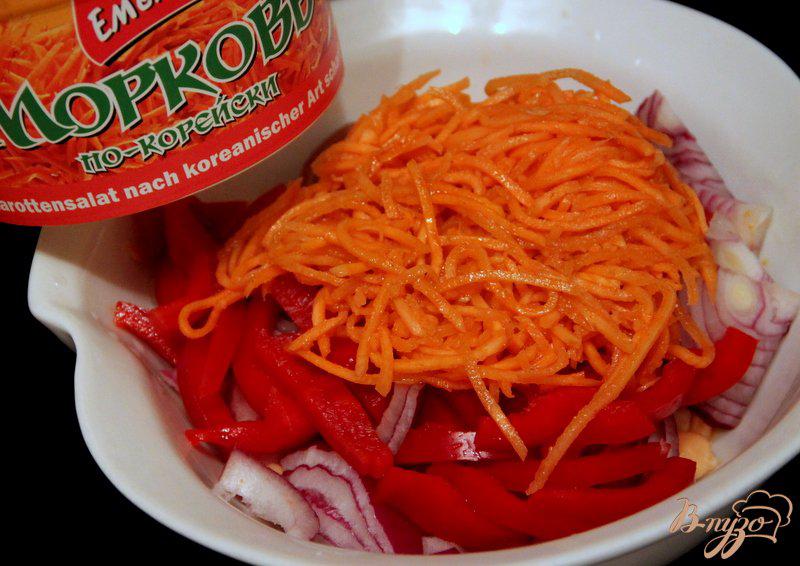 Фото приготовление рецепта: Салат из нута с морковкой по-корейски шаг №3
