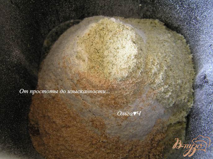 Фото приготовление рецепта: Ржаной хлеб с тыквенными семечками шаг №2
