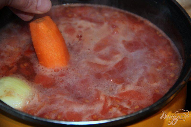 Фото приготовление рецепта: Быстрый томатный суп с вермишелью шаг №3
