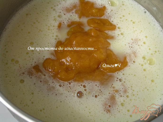 Фото приготовление рецепта: Абрикосовое мороженое с бадьяном шаг №3