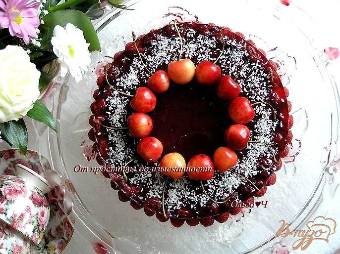 Фото приготовление рецепта: Шоколадный торт с ягодами шаг №10