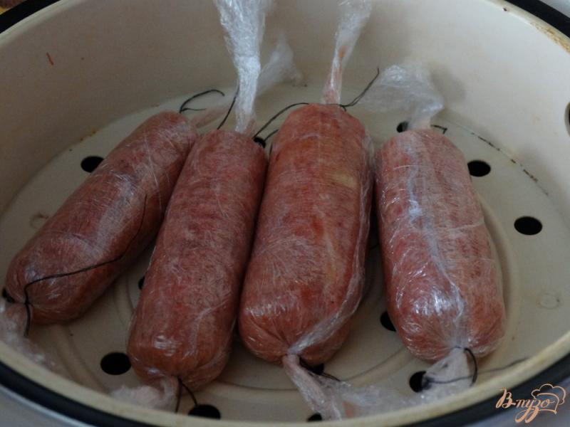 Фото приготовление рецепта: Сосиски из куриного фарша с перцем и цукини шаг №11