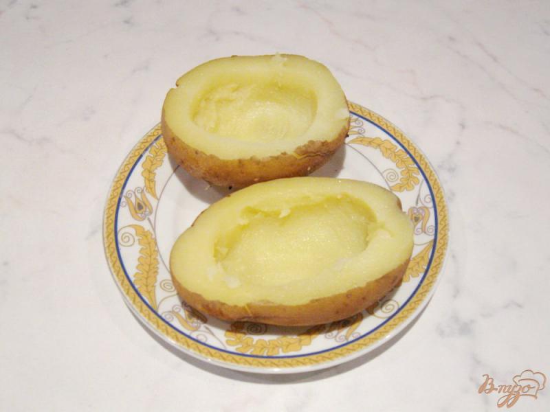 Фото приготовление рецепта: Картофельные лодочки с грибами шаг №4