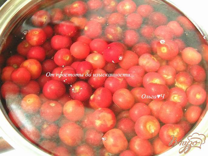 Фото приготовление рецепта: Мятный вишневый кисель шаг №1