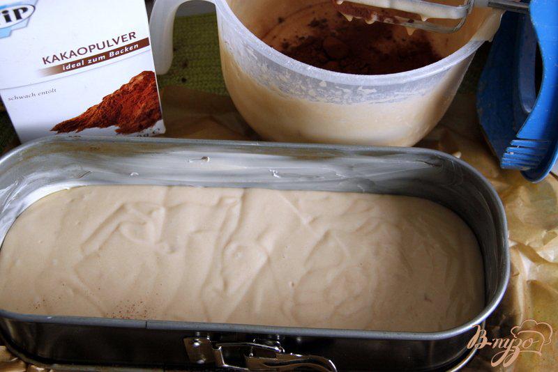 Фото приготовление рецепта: Кенкс «Мраморный» на йогурте шаг №4