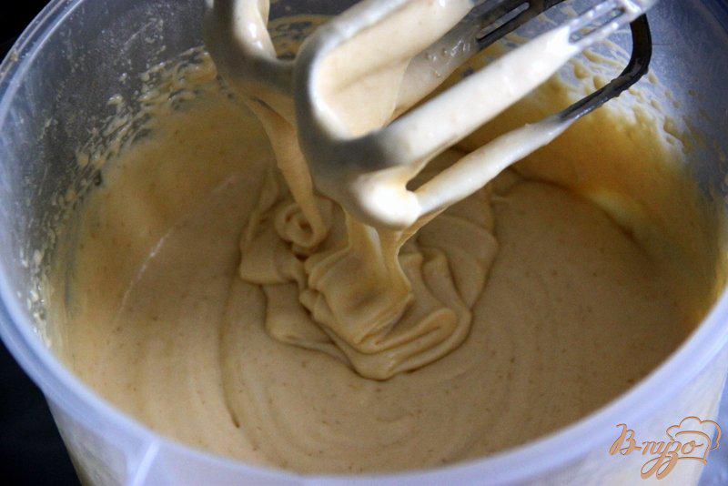 Фото приготовление рецепта: Польский кекс, тщательно взвешенный шаг №4