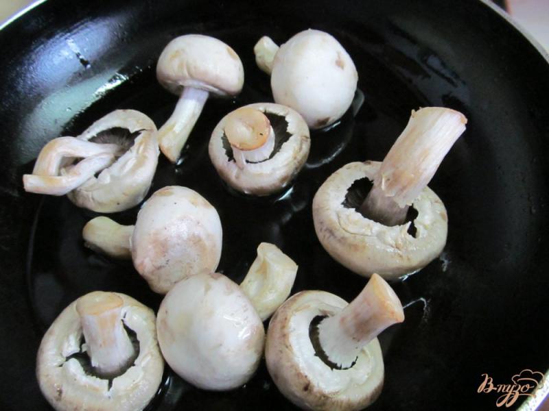Фото приготовление рецепта: Маринованные грибы за 10 минут шаг №1