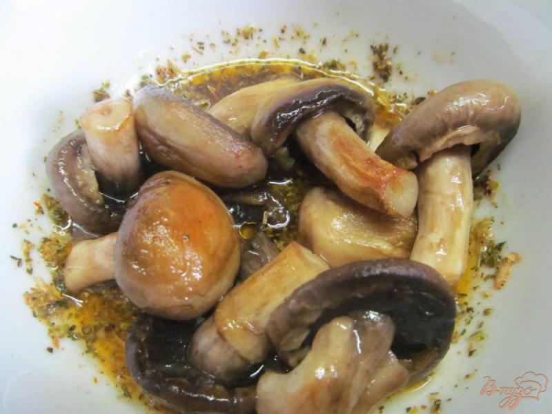 Фото приготовление рецепта: Маринованные грибы за 10 минут шаг №3
