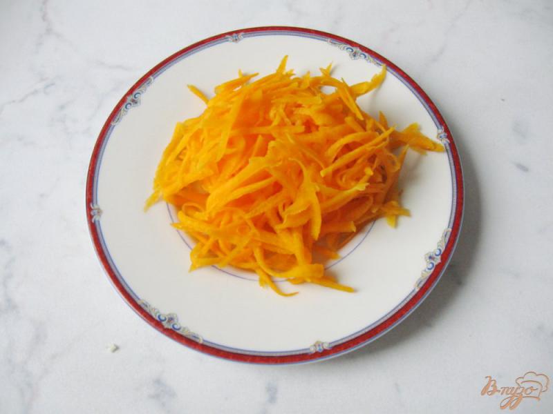 Фото приготовление рецепта: Тыква с мёдом - как морковь по-корейски шаг №1