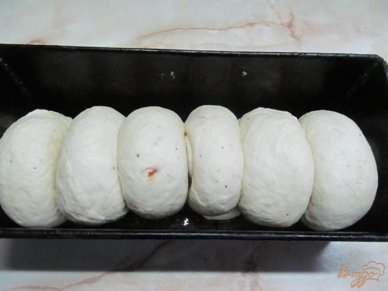Фото приготовление рецепта: Хлеб с прованскими травами шаг №6