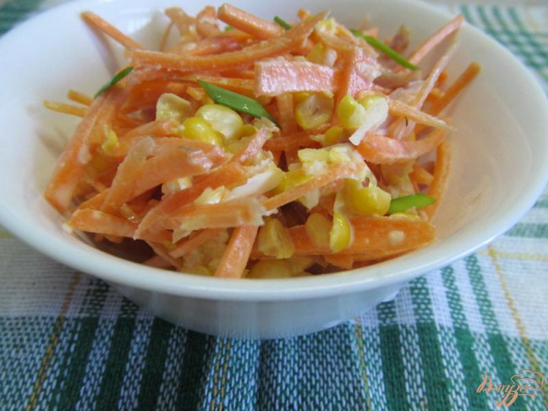 Фото приготовление рецепта: Салат с морковью и ветчиной шаг №4
