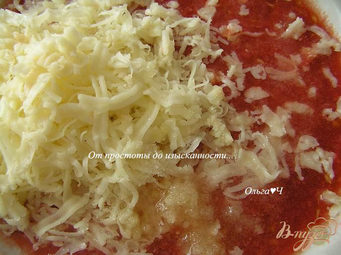Фото приготовление рецепта: Шарики из индейки с кабачком в томатном соусе шаг №5