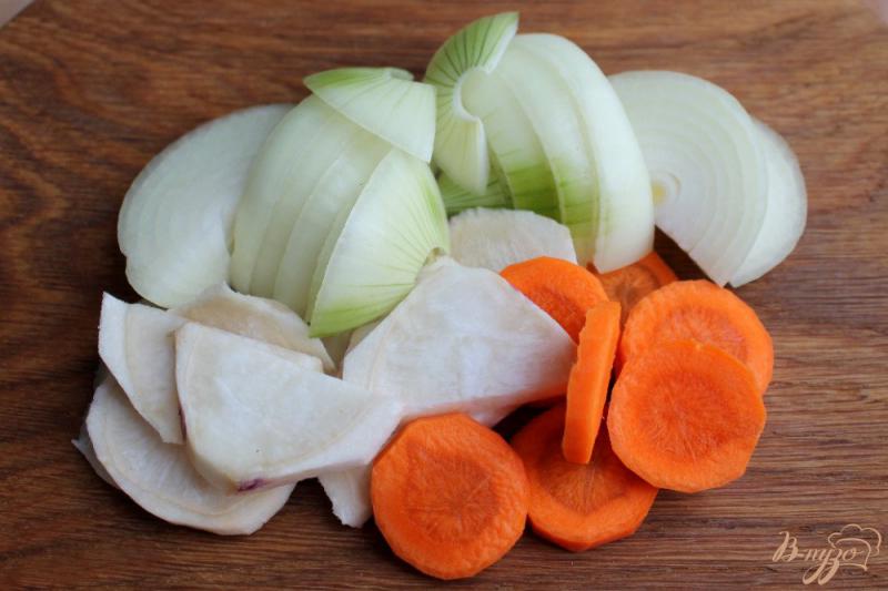 Фото приготовление рецепта: Подчеревок запеченный с овощами и чесноком шаг №3
