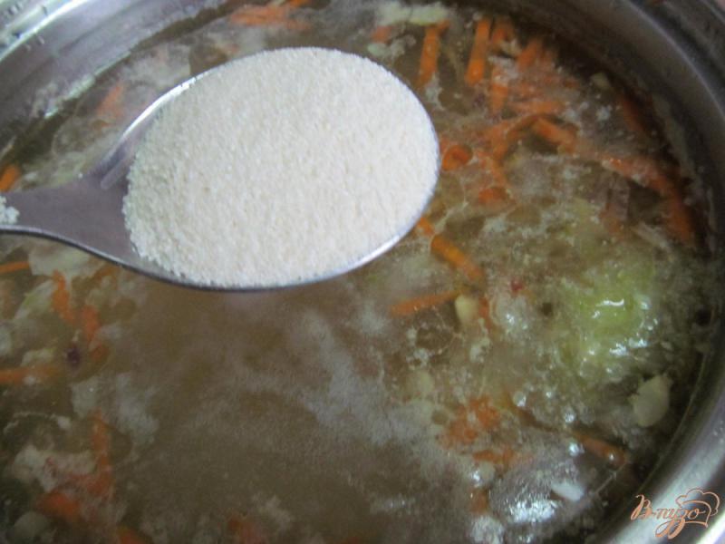 Фото приготовление рецепта: Суп с кабачком и манной крупой шаг №6