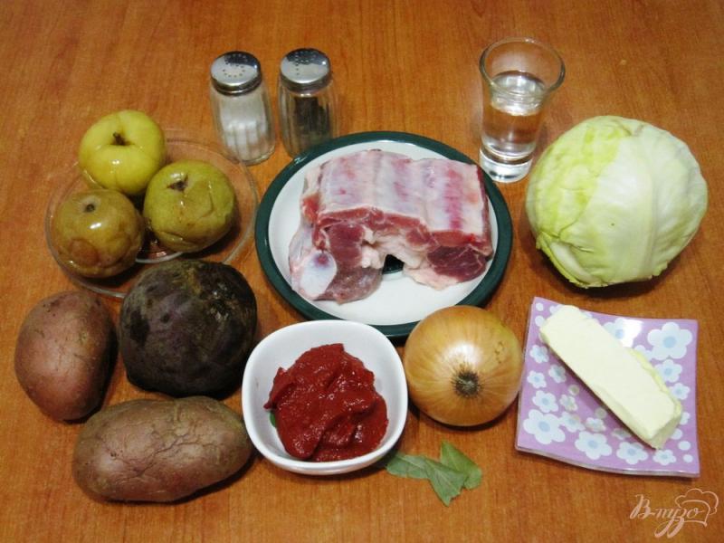 Фото приготовление рецепта: Борщ с мочеными яблоками шаг №1