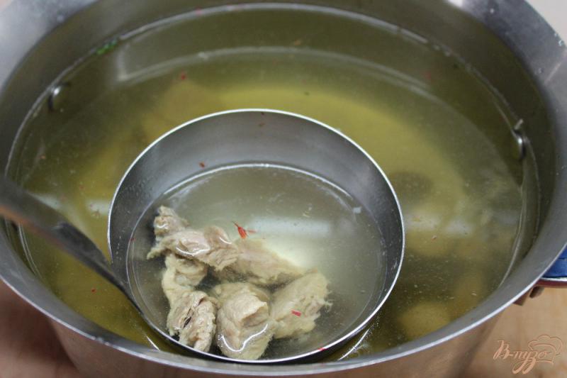 Фото приготовление рецепта: Борщ на свином бульоне с замороженной томатной заготовкой шаг №1