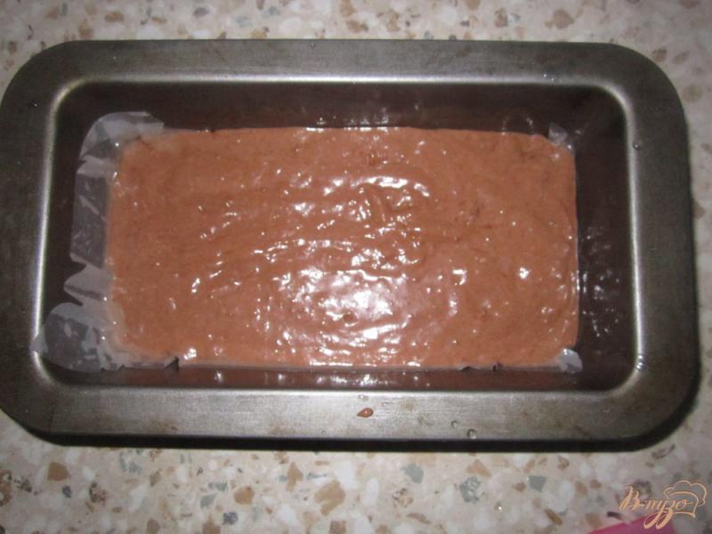 Фото приготовление рецепта: Шоколадный пирог с творожно-сливочным кремом шаг №3