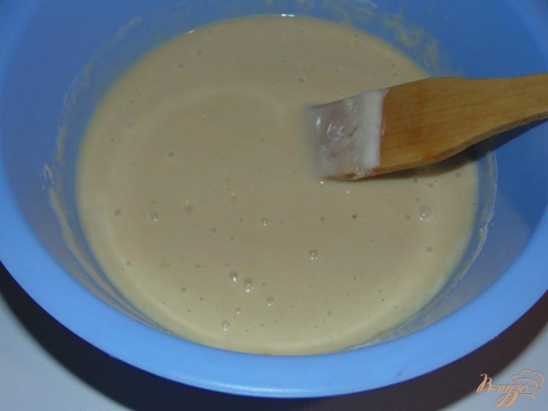 Фото приготовление рецепта: Лимонные кексы с яблоком шаг №3