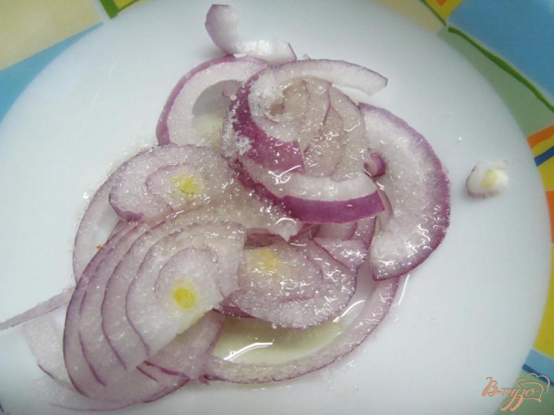 Фото приготовление рецепта: Салат из картофеля яблока и сосисок шаг №2